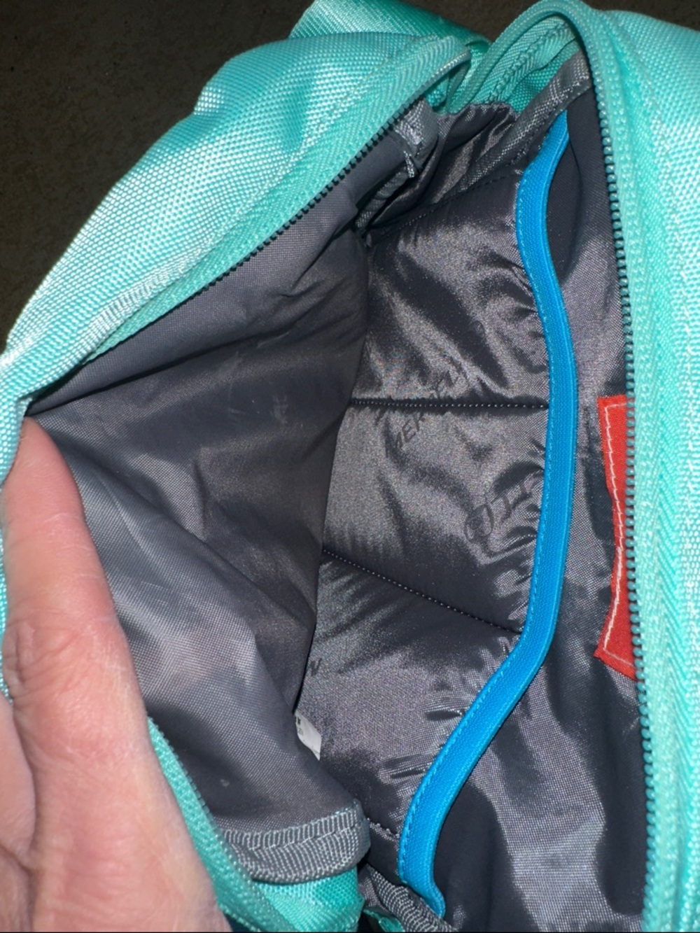 Merrell light green massager cross body several pockets purse - Picture 4 of 7